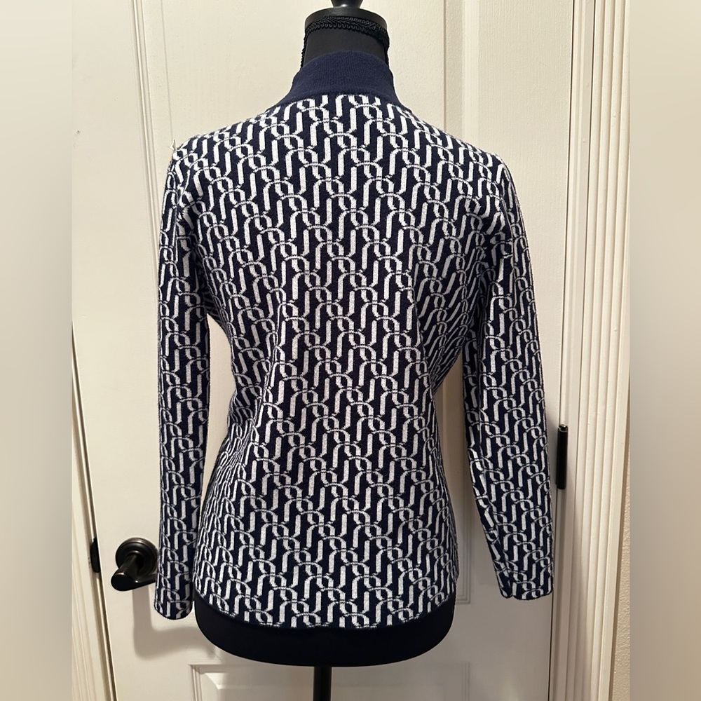 Liz Claiborne Chevron Turtleneck Sweater | Navy & White Knit | Size S - Picture 3 of 4